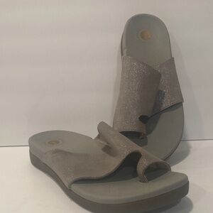 Revitalign Orthotic Suede Toe-Loop Sandals - Sandbridge